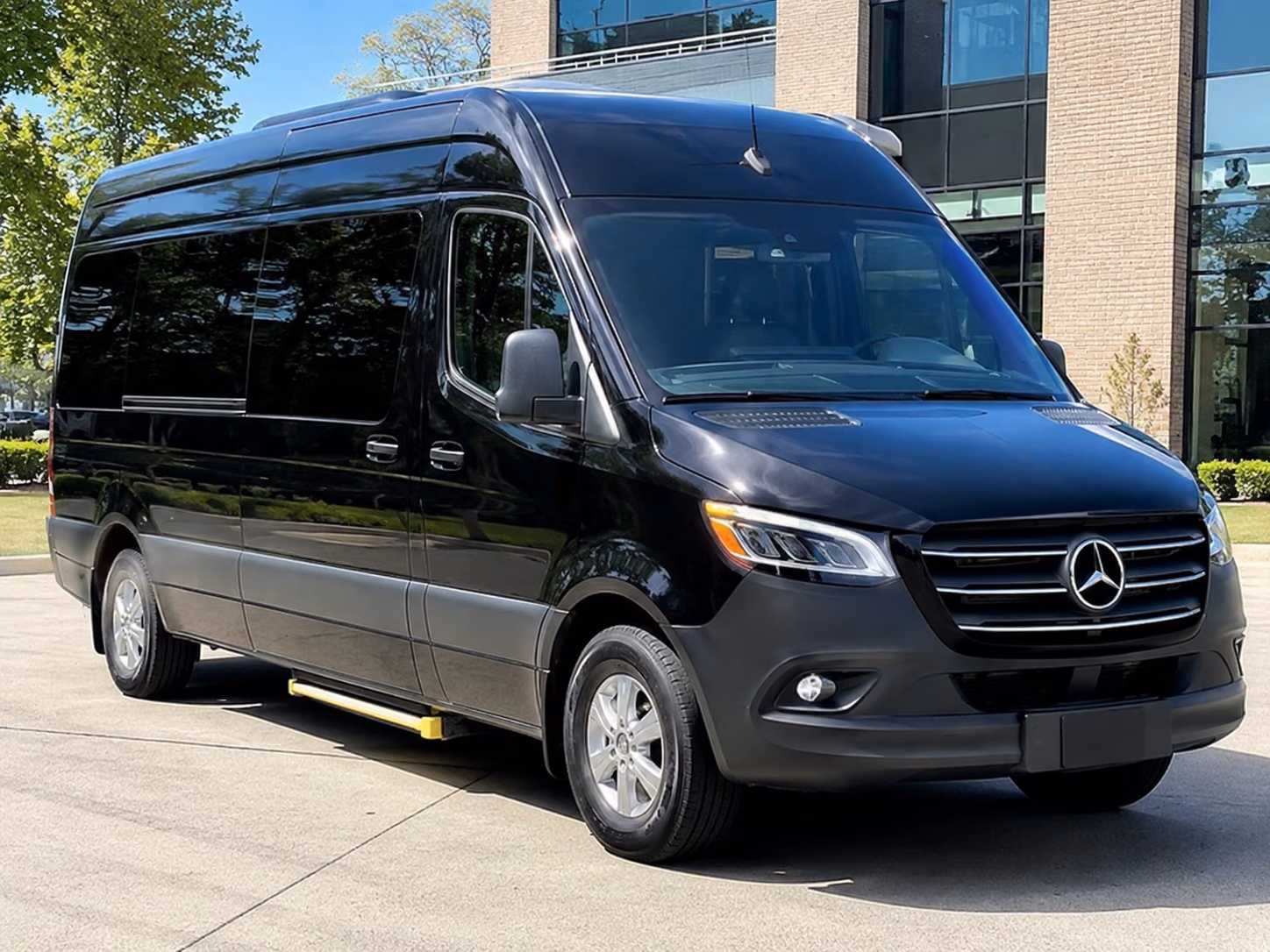 find the perfect transportation for your next corporate event 1