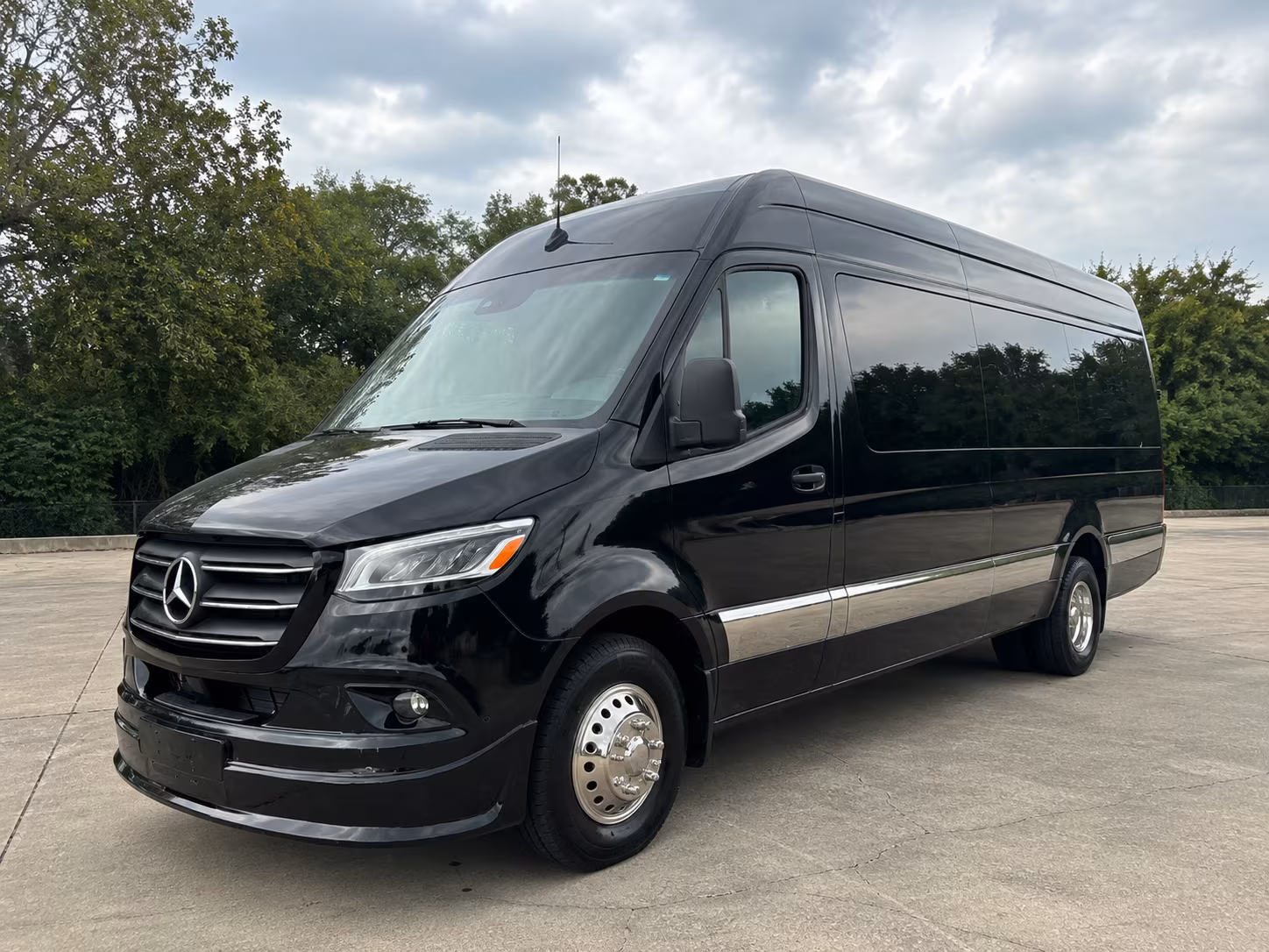 find the perfect transportation for your next corporate event 2